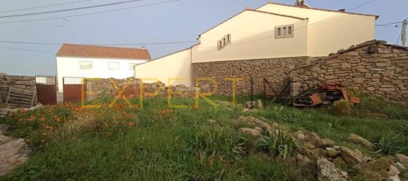 3 chambres Maison à Castelo Bom, Portugal No. 15288 11