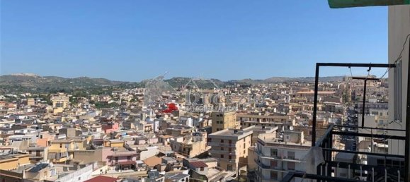 5 rooms Apartment in Noto, Italy No. 103893 11