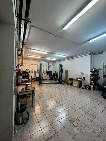 Гараж 91м² в Гориция, Италия № 307683