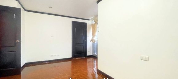 4 bedrooms Condo in Bangkok, Thailand No. 15211 6