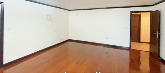 4 bedrooms Condo in Bangkok, Thailand No. 15211 5