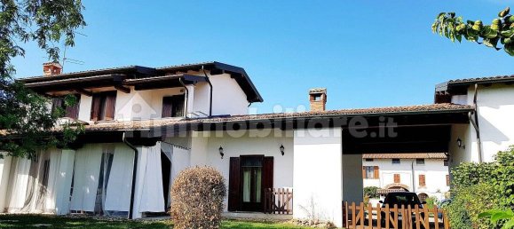 3 bedrooms Villa in Vigevano, Italy No. 85866 2