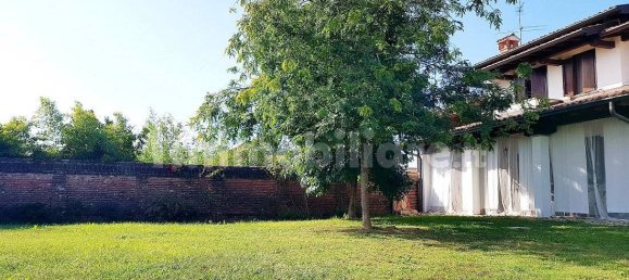 3 bedrooms Villa in Vigevano, Italy No. 85866 6