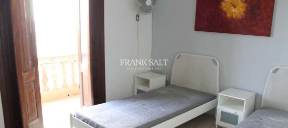 4 bedrooms Villa in Kappara, Malta No. 3300 13