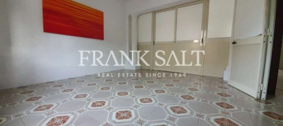 4 bedrooms Villa in Kappara, Malta No. 3300 22