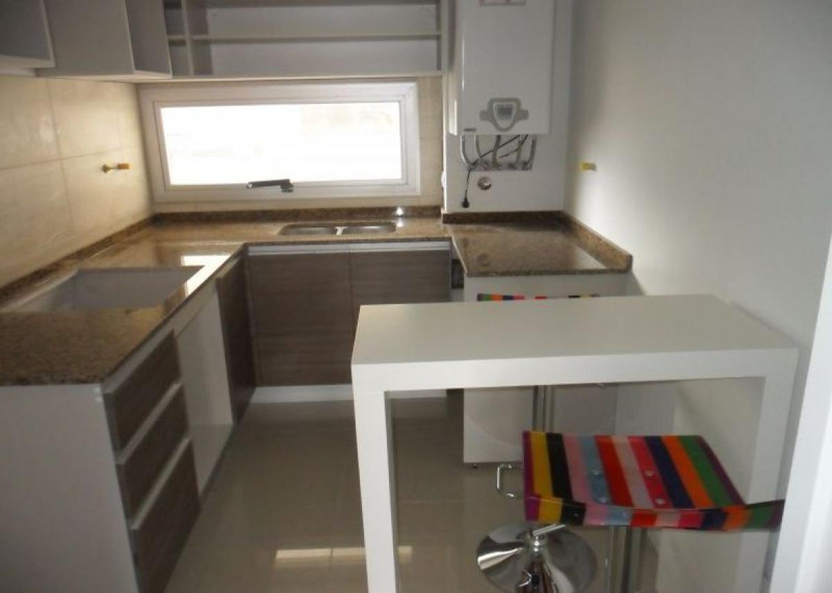 Apartamento de 2 dormitorios en Buenos Aires, Argentina No. 70365