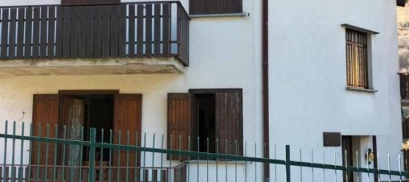 Estudio en Serina, Italy No. 32936 5