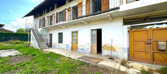 4 bedrooms House in Giaveno, Italy No. 340397 6