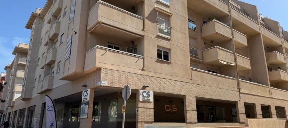 517m² Commercial property in Roquetas de Mar, Spain No. 151260 3