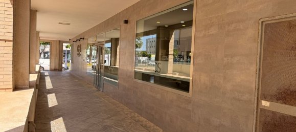 517m² Commercial property in Roquetas de Mar, Spain No. 151260 6