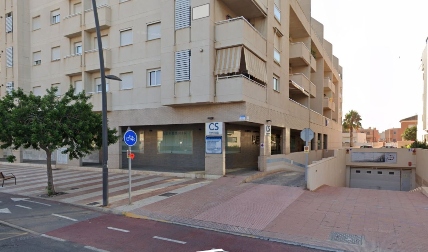 517m² Commercial property in Roquetas de Mar, Spain No. 151260