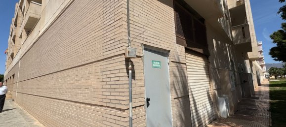 517m² Commercial property in Roquetas de Mar, Spain No. 151260 41