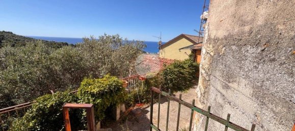 3 Schlafzimmer Haus in Genoa, Italy, Nr. 288830 2