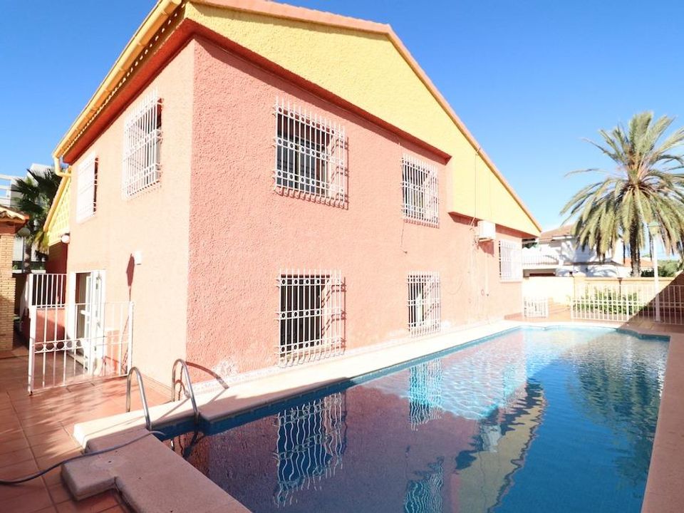 5 bedrooms House in Cabo Roig, Spain No. 183597