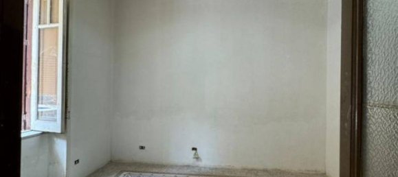 Apartamento de 8 habitaciónes en Palermo, Italy No. 41293 3