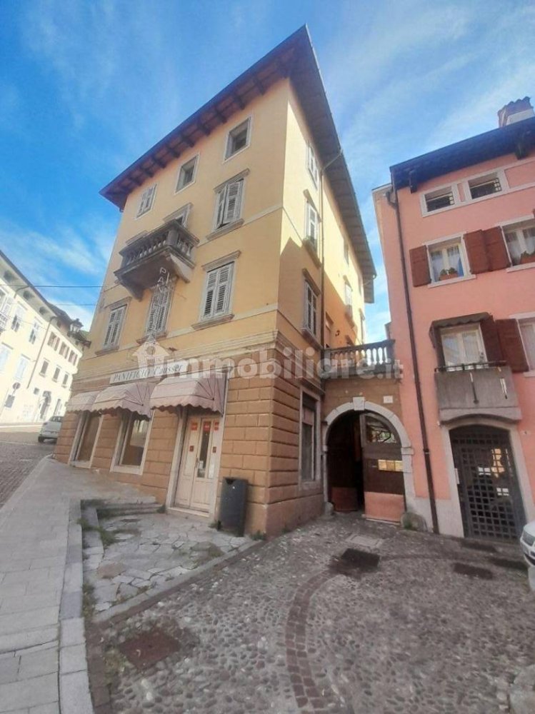 Apartamento de 2 dormitorios en Gorizia, Italy No. 89478