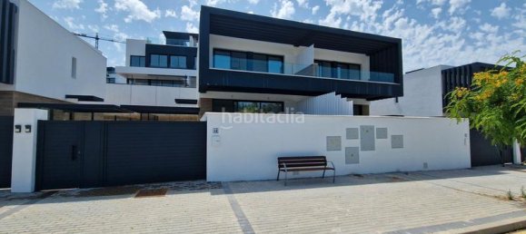 Adosado de 3 dormitorios en Estepona, Spain No. 175341 20