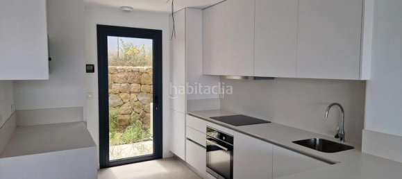 Adosado de 3 dormitorios en Estepona, Spain No. 175341 5