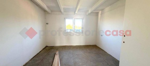 3 rooms Apartment in Tivoli, Italy No. 57949 11