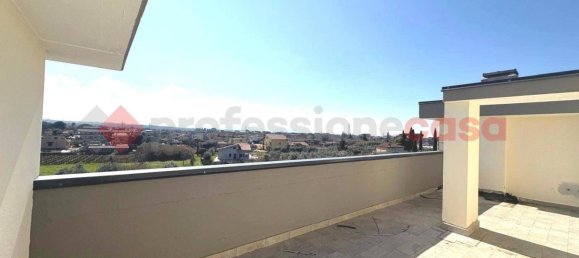 3 rooms Apartment in Tivoli, Italy No. 57949 21