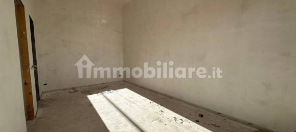 Apartamento T2 em Pomezia, Italy N.º 52534 21