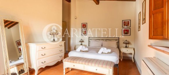 6 bedrooms House in Palaia, Italy No. 56877 3