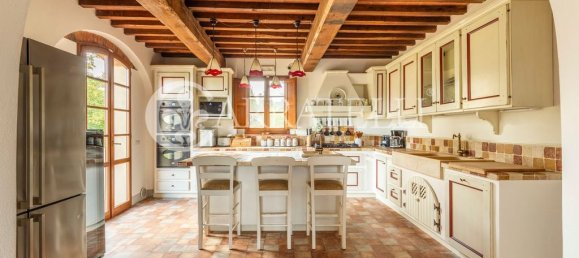 6 bedrooms House in Palaia, Italy No. 56877 32