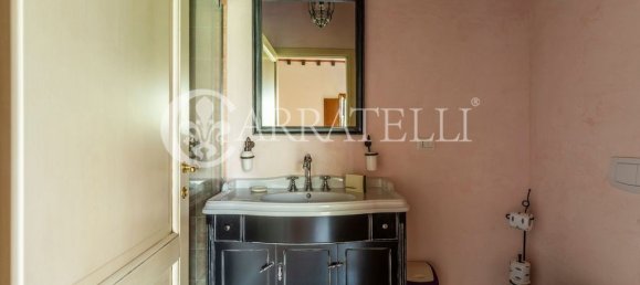 6 bedrooms House in Palaia, Italy No. 56877 9