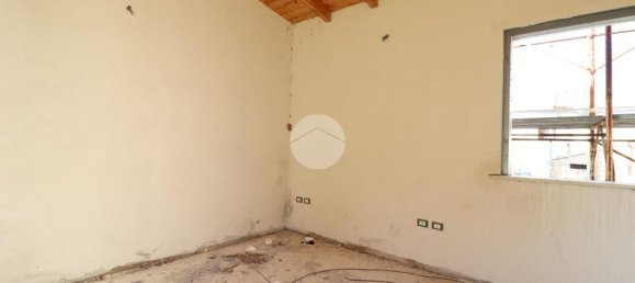 8 bedrooms House in Pianella, Italy No. 372150 9