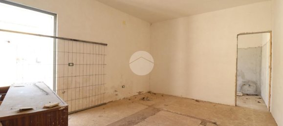 8 bedrooms House in Pianella, Italy No. 372150 19