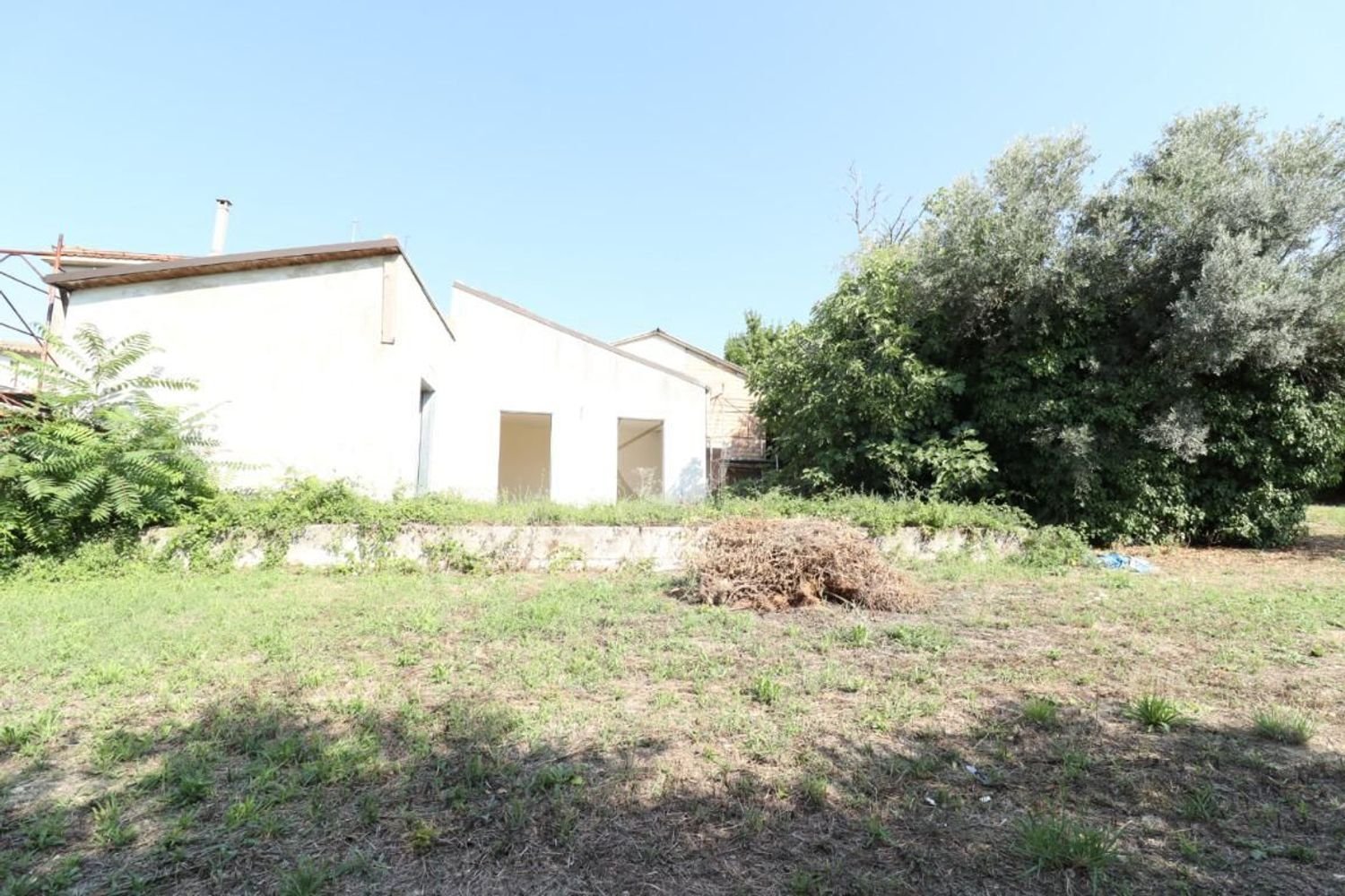 8 bedrooms House in Pianella, Italy No. 372150