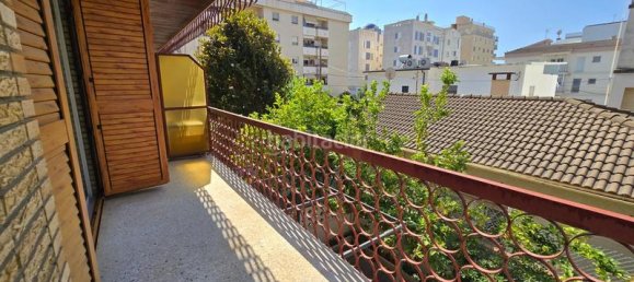 Квартира с 3 спальнями в Калафелл, Испания № 146322 9