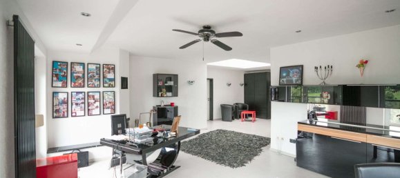 8 rooms House in Schleswig-Holstein, Germany No. 42089 47