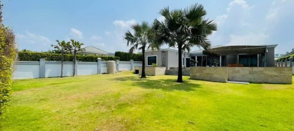 3 bedrooms Villa in Pattaya, Thailand No. 5837 6