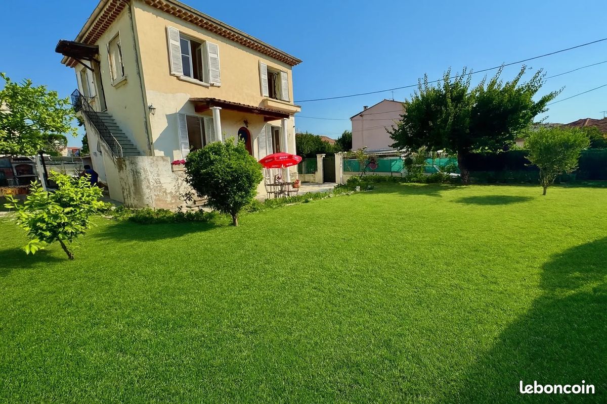 3 غرف نوم فيلا في Le Cannet, France رقم 342438