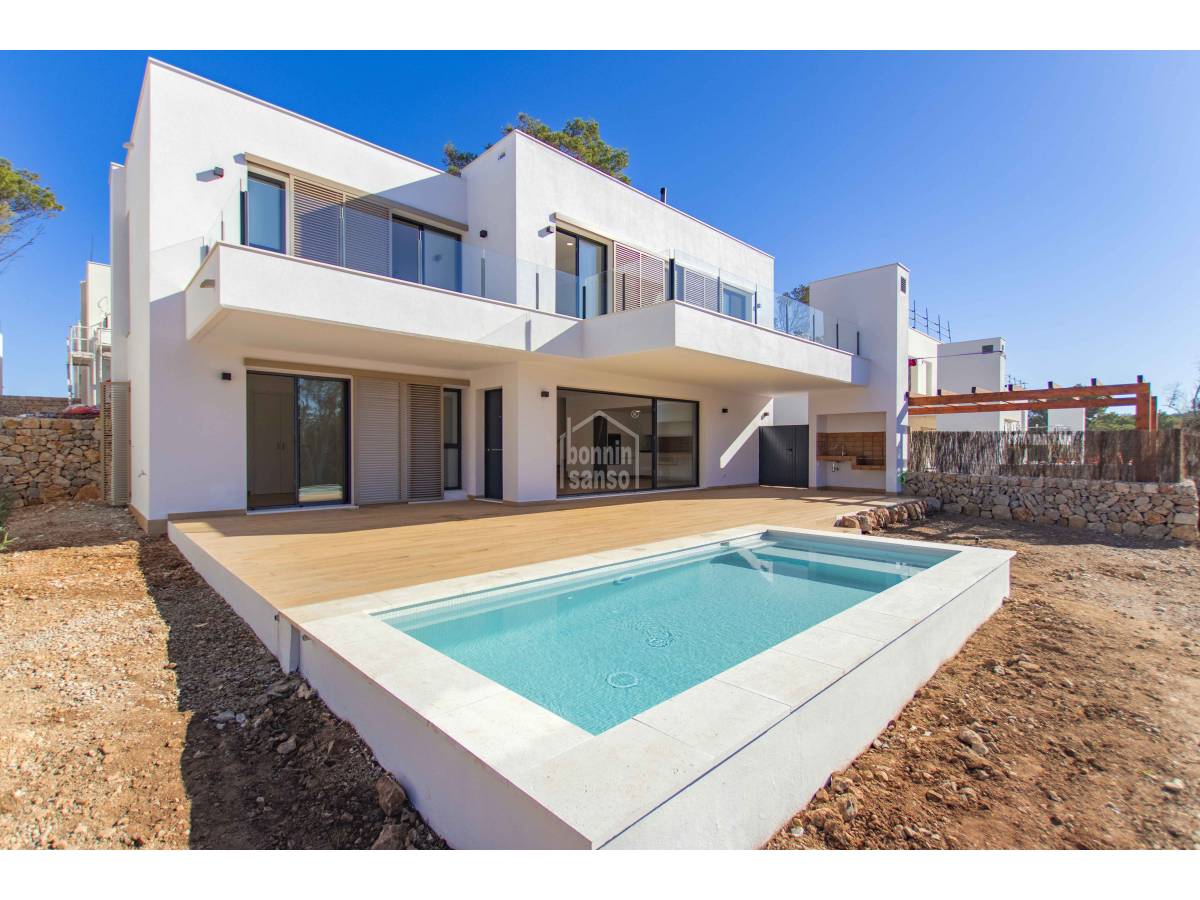 4 bedrooms Villa in Es Mercadal, Spain No. 12288