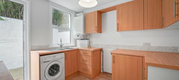 3 Schlafzimmer Haus in London, United Kingdom, Nr. 3824 3