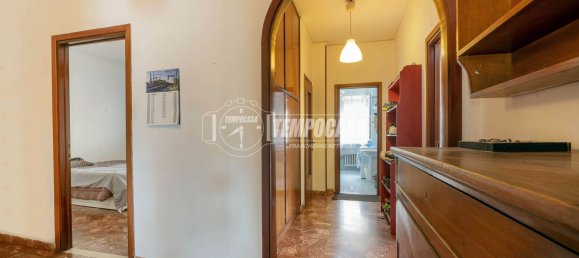 Apartamento de 4 habitaciónes en Verona, Italy No. 266259 27
