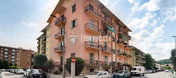 Apartamento de 4 habitaciónes en Verona, Italy No. 266259 3
