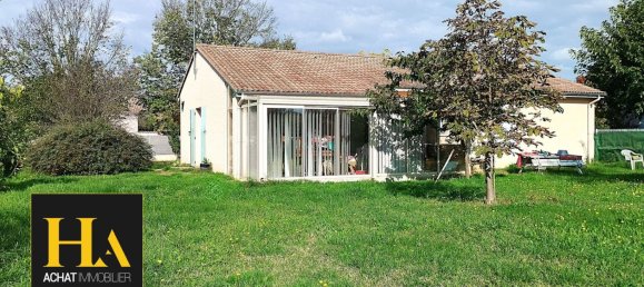 3 bedrooms House in Romans-sur-Isere, France No. 269470 2