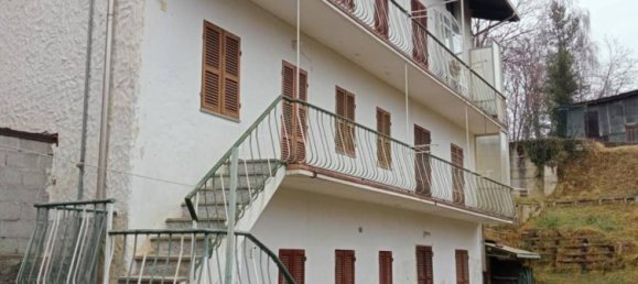 10-salle Maison à Valdilana, Italy No. 209317 27