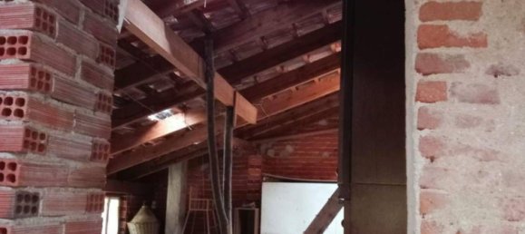 10-salle Maison à Valdilana, Italy No. 209317 20