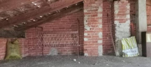 10-salle Maison à Valdilana, Italy No. 209317 21