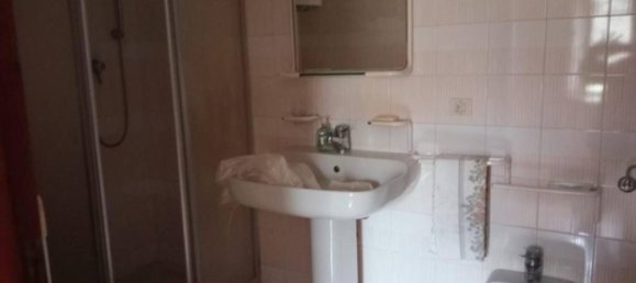 10-salle Maison à Valdilana, Italy No. 209317 7