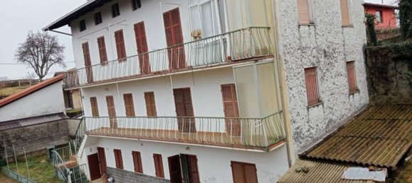 10-salle Maison à Valdilana, Italy No. 209317 25