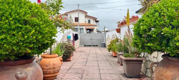 3 Schlafzimmer Haus in Ardea, Italy, Nr. 262258 2