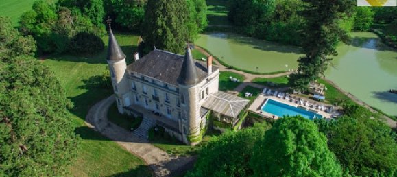 11 bedrooms Castles in Tournon-Saint-Pierre, France No. 68555 10