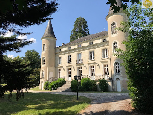 11 bedrooms Castles in Tournon-Saint-Pierre, France No. 68555