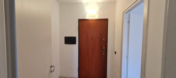 Studio à Milan, Italy No. 240965 6