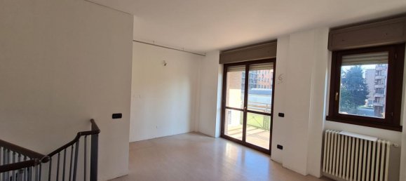 Studio à Milan, Italy No. 240965 3